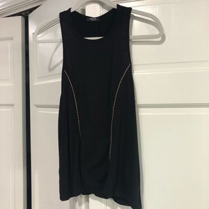 Terez Tank with TWEED Piping